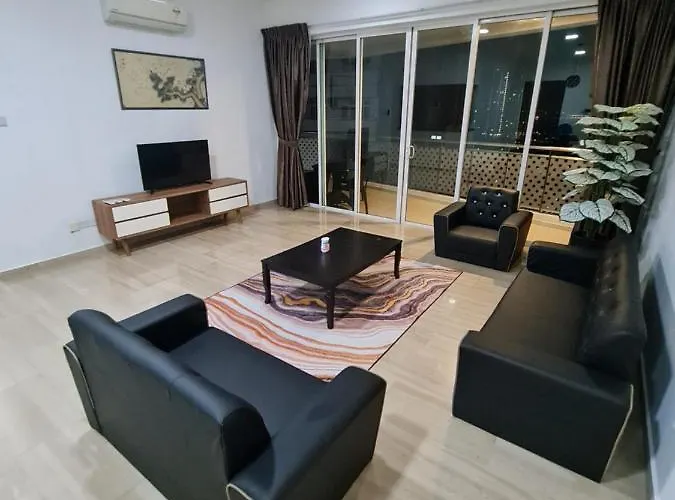 128 Grandview 360 By Cm